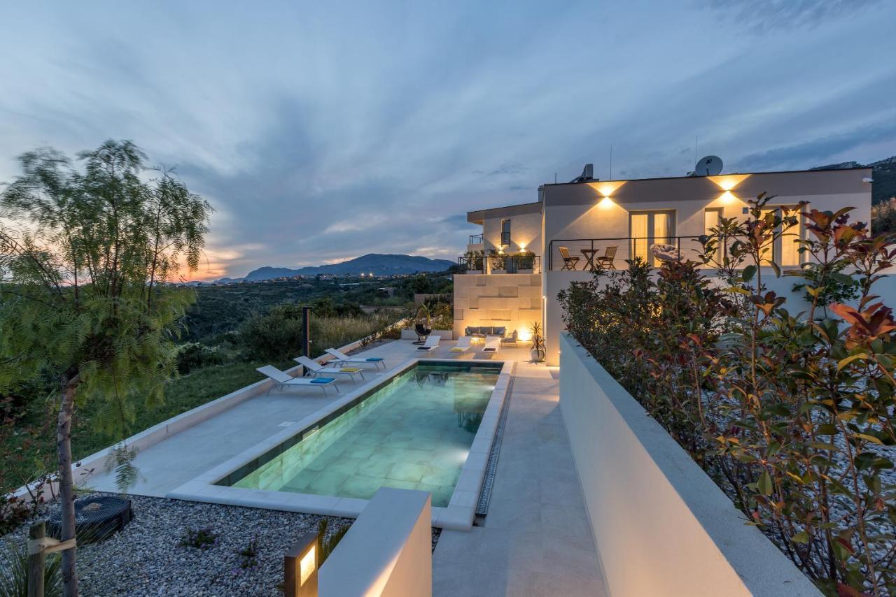 Villa Callista Zrnovnica Ngoại thất bức ảnh