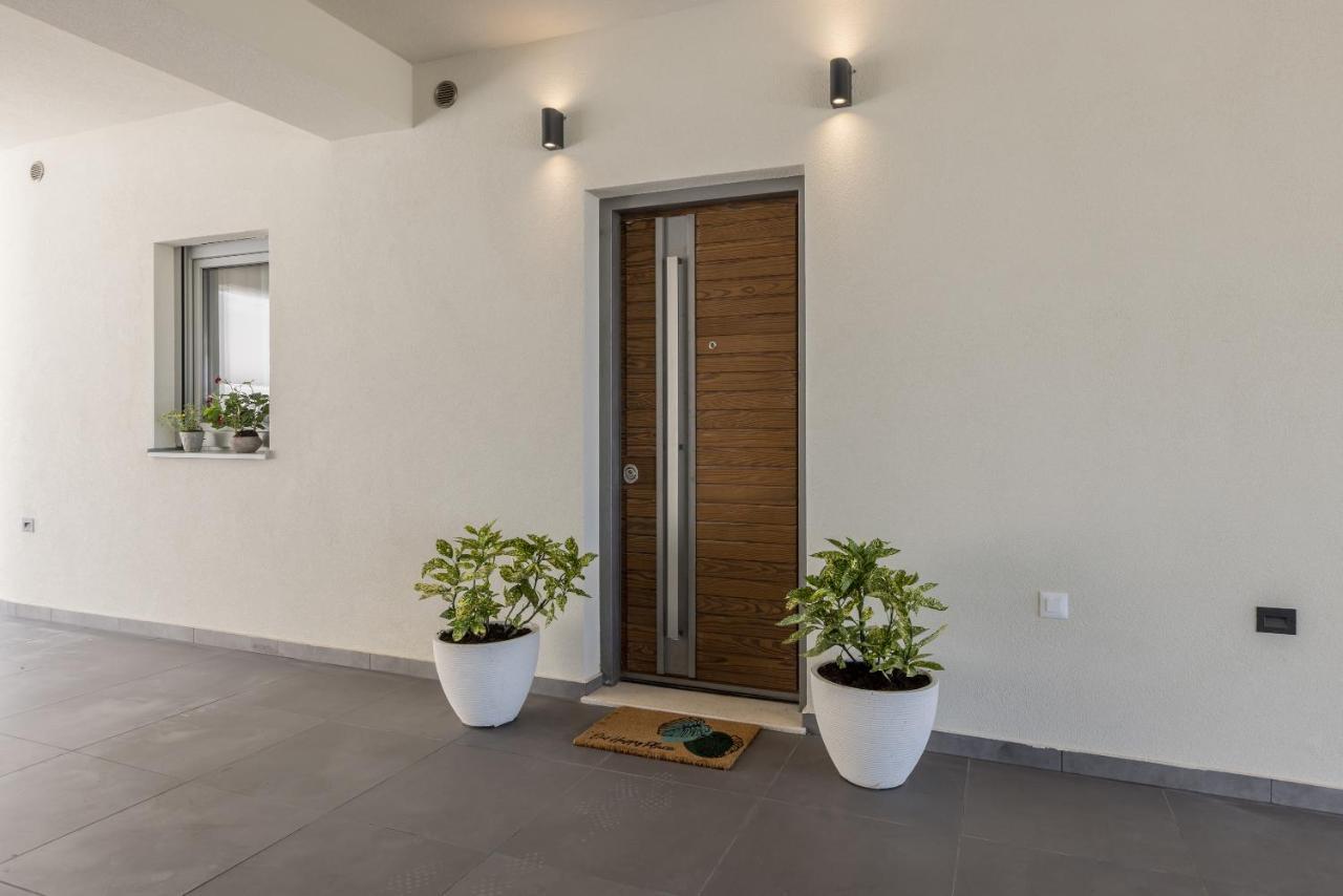 Villa Callista Zrnovnica Ngoại thất bức ảnh