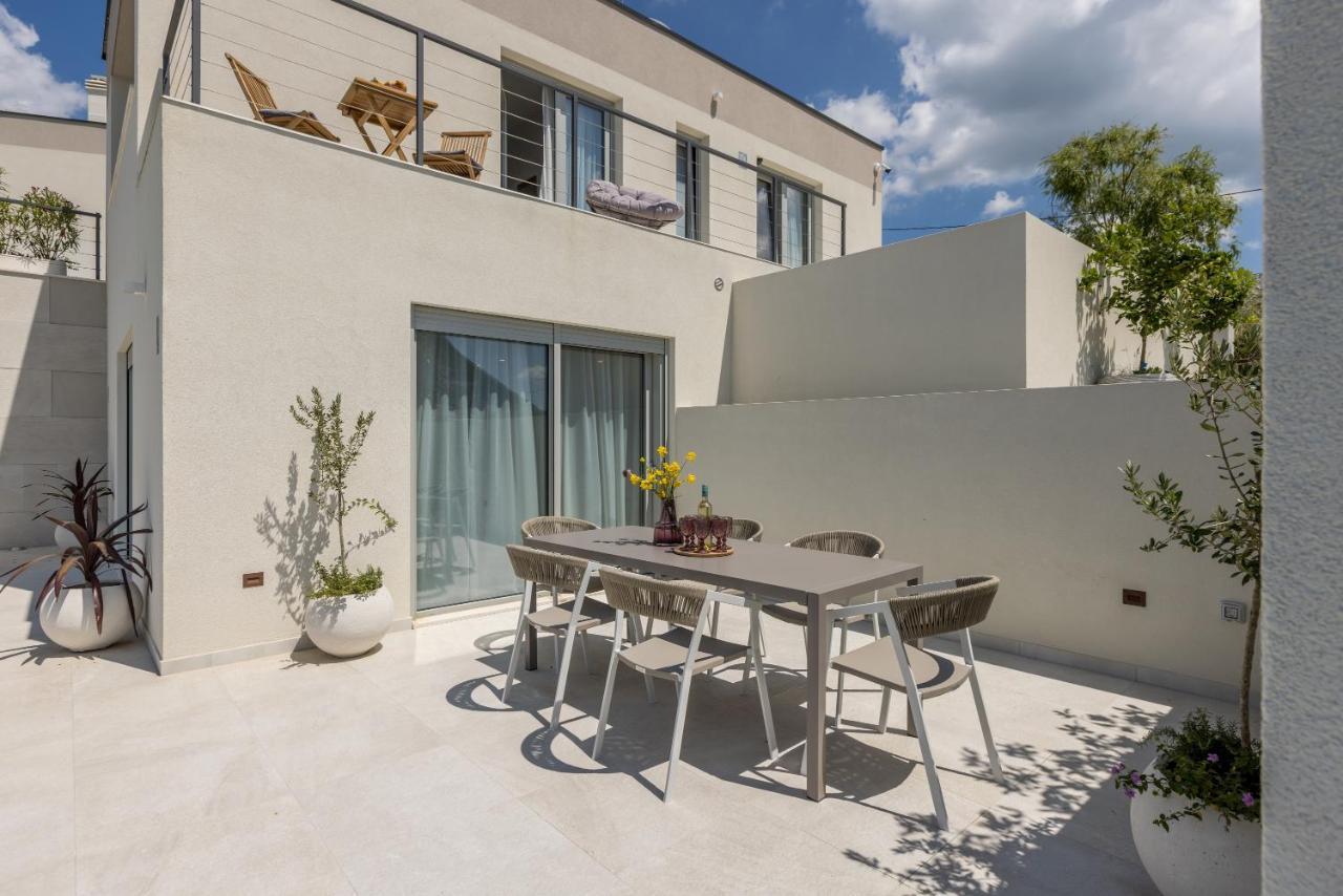 Villa Callista Zrnovnica Ngoại thất bức ảnh